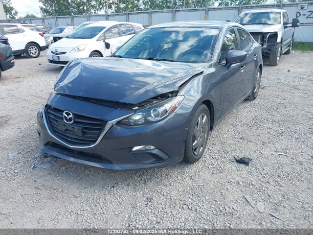 Mazda pe 2015 3MZBM1U70FM190038 Image 2
