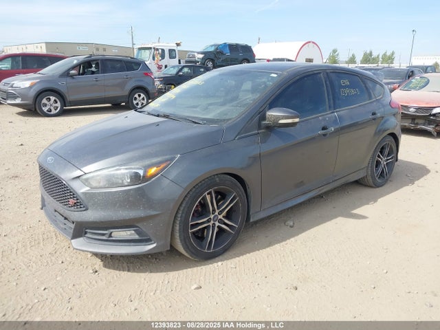Ford 2016 2016 1FADP3L95GL346911 Image 2