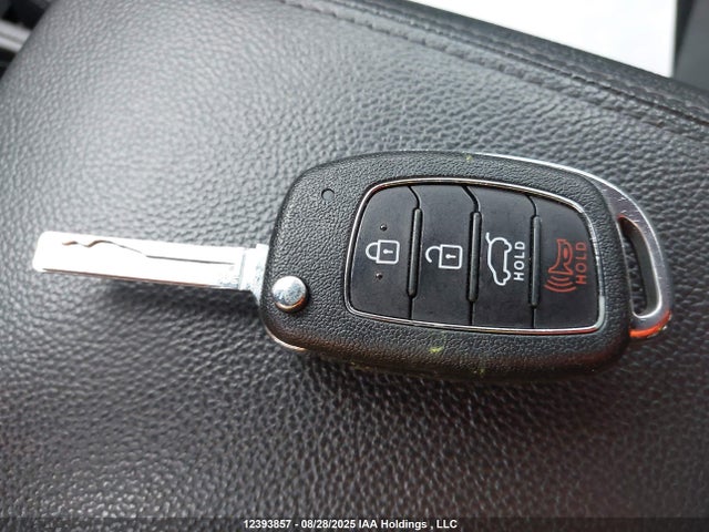 KM8J33A42GU103417 Hyundai 2016