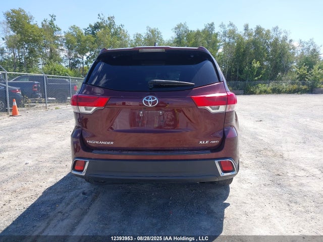 Toyota 2gr-fks 2017 5TDJZRFH7HS409276 Image 17