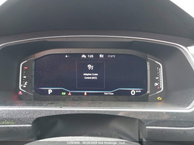 3VV4B7AX0NM045638 Volkswagen Tiguan