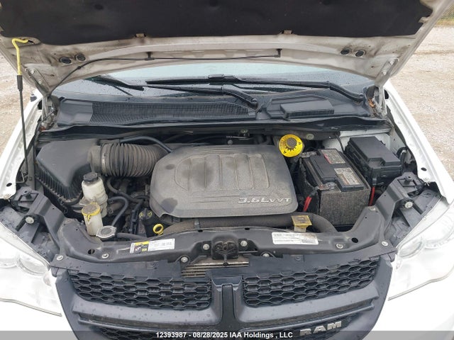 RAM Cargo Van 2015 2C4JRGAG0FR680995 Image 10