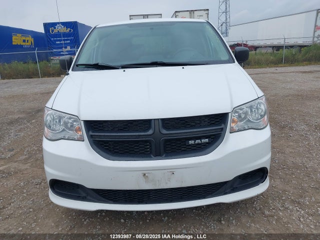 RAM Cargo Van 2015 2C4JRGAG0FR680995 Image 12