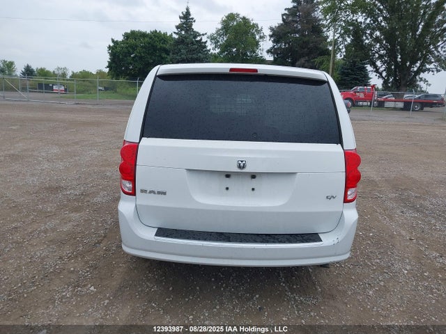 RAM Cargo Van 2015 2C4JRGAG0FR680995 Image 16
