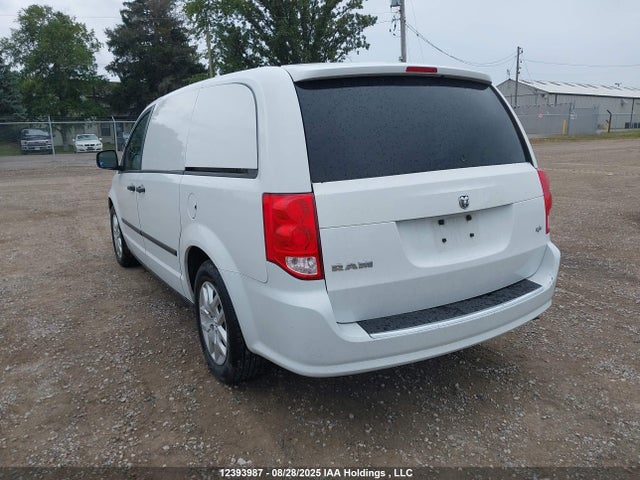RAM Cargo Van 2015 2C4JRGAG0FR680995 Image 3