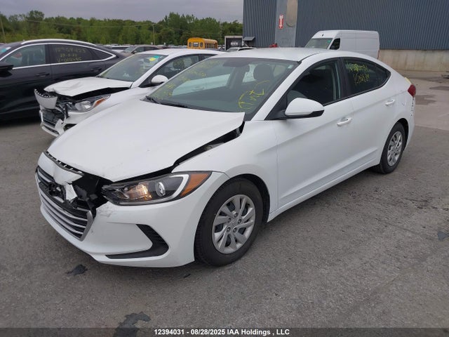 Hyundai Elantra 2017 5NPD74LF1HH132834 Image 2