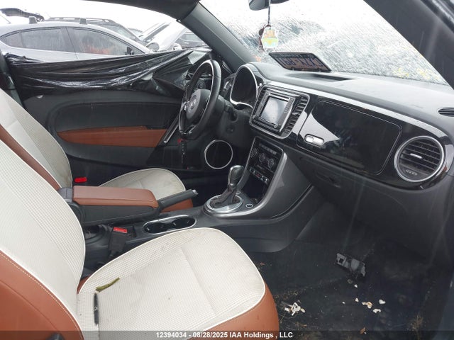 3VWJ17AT6HM631893 Volkswagen 1.8 tsi