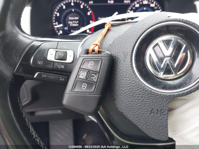 1V2NR2CA6JC530273 Volkswagen fsi