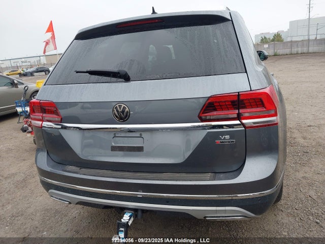 1V2NR2CA6JC530273 Volkswagen fsi