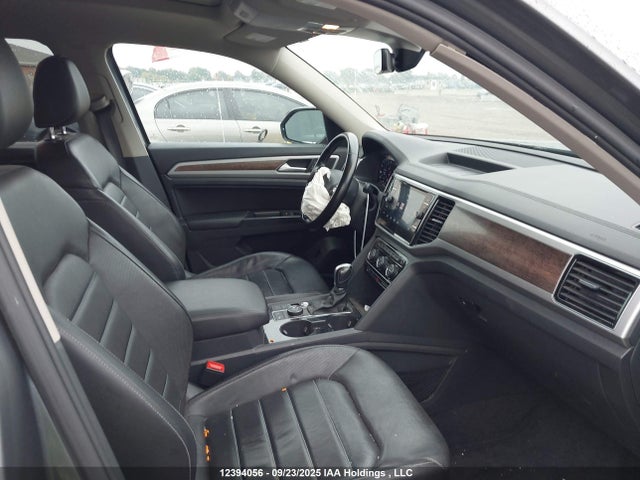 1V2NR2CA6JC530273 Volkswagen fsi