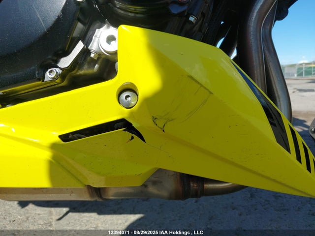 JS1C533B3N7100700 Suzuki R749-