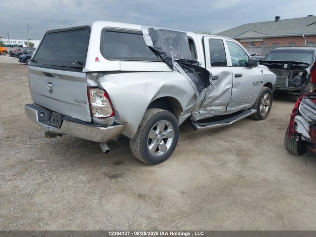 RAM 1500 2018 1C6RR7FT7JS189704 Image 4