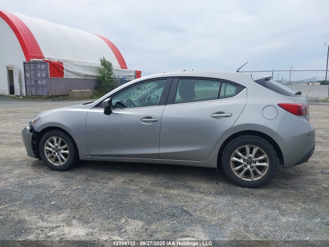 3MZBM1L77GM289149 Mazda pe