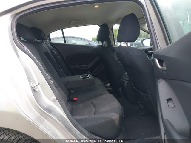 3MZBM1L77GM289149 Mazda pe