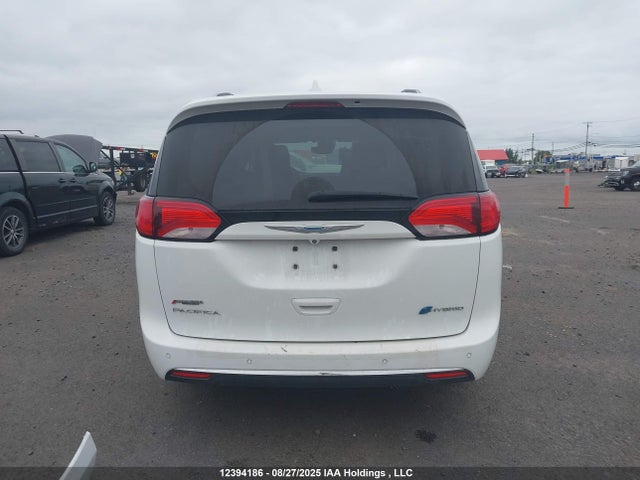 2C4RC1N75HR693871 Chrysler 2017