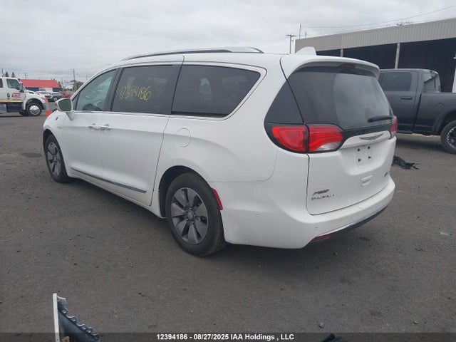 2C4RC1N75HR693871 Chrysler 2017