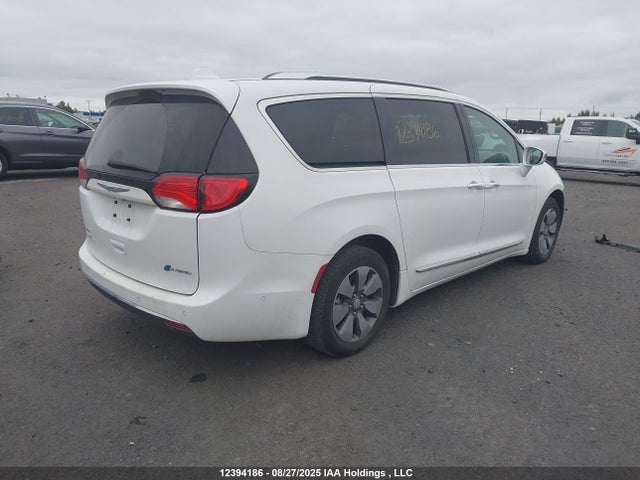 2C4RC1N75HR693871 Chrysler 2017