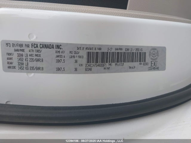 2C4RC1N75HR693871 Chrysler 2017
