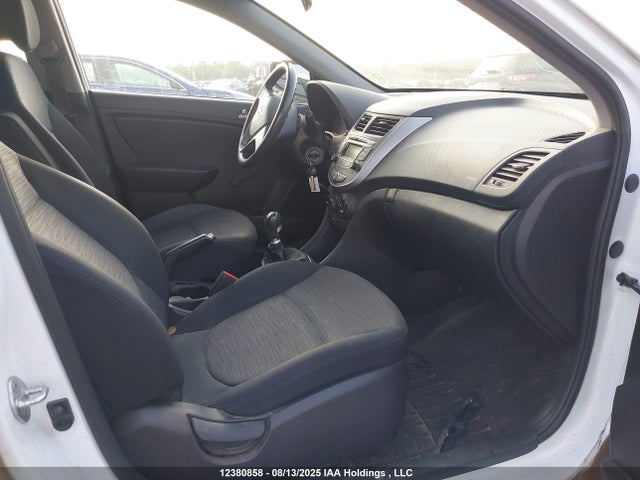 KMHCT5AE6HU353001 Hyundai ACCENT L