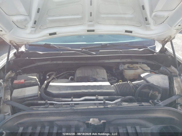 3GTN8AEK9NG143725 GMC l3b