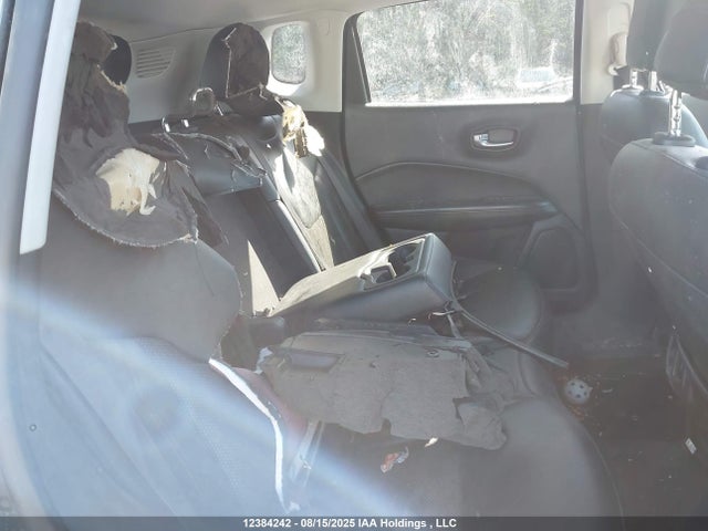 Jeep Compass 2021 3C4NJDDB9MT533138 Image 8
