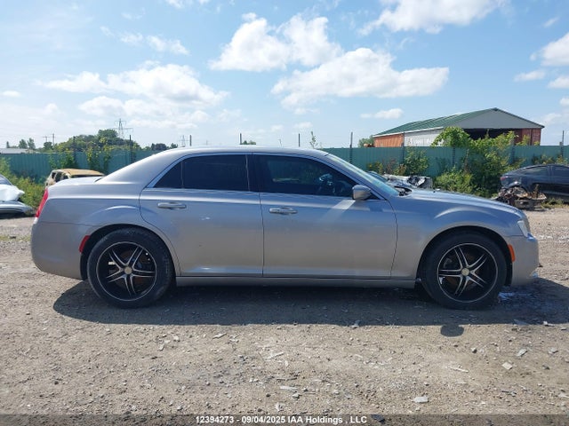 2C3CCAAG3FH749759 Chrysler 300
