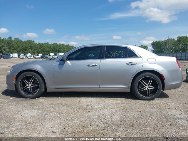 2C3CCAAG3FH749759 Chrysler 300