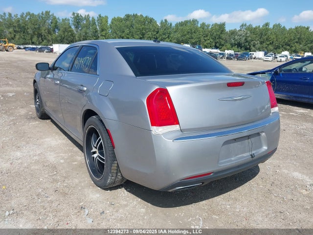 2C3CCAAG3FH749759 Chrysler 300