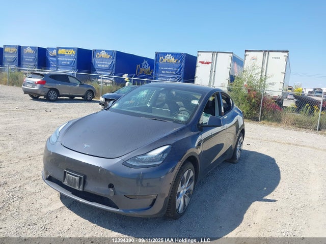 7SAYGDEE0NF439690 Tesla Model Y