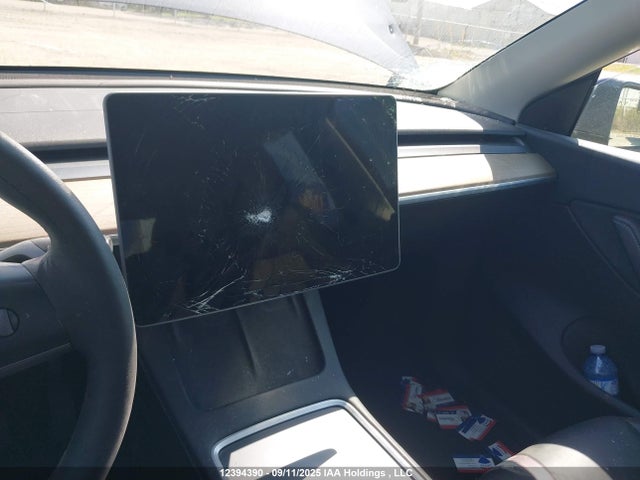 7SAYGDEE0NF439690 Tesla Model Y