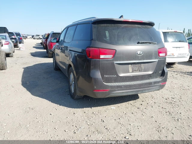 KIA 2017 2017 KNDMB5C16H6311650 Image 3