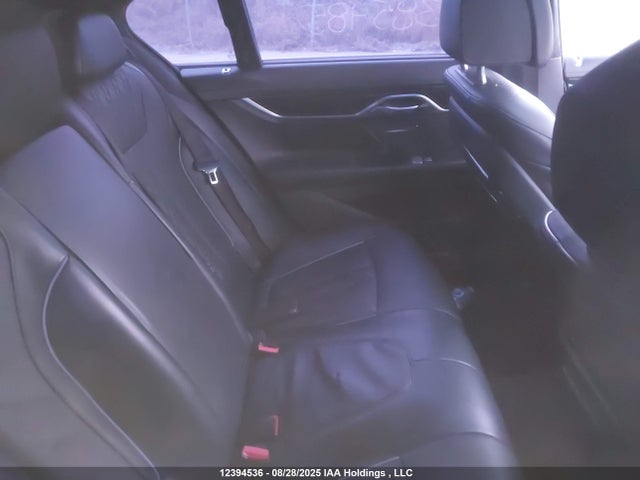 WBA7B0C55HG527077 BMW 750 Xi