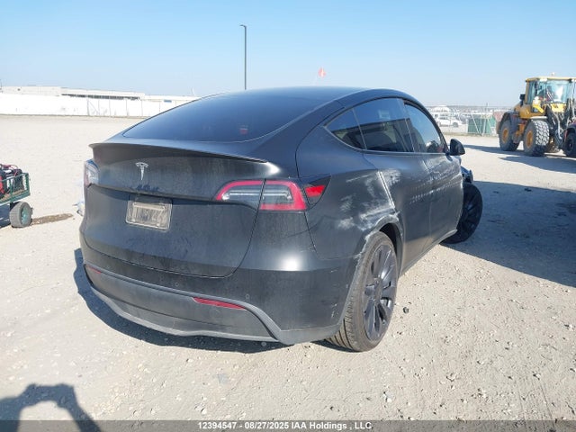 7SAYGDEF5NF516885 Tesla Model Y
