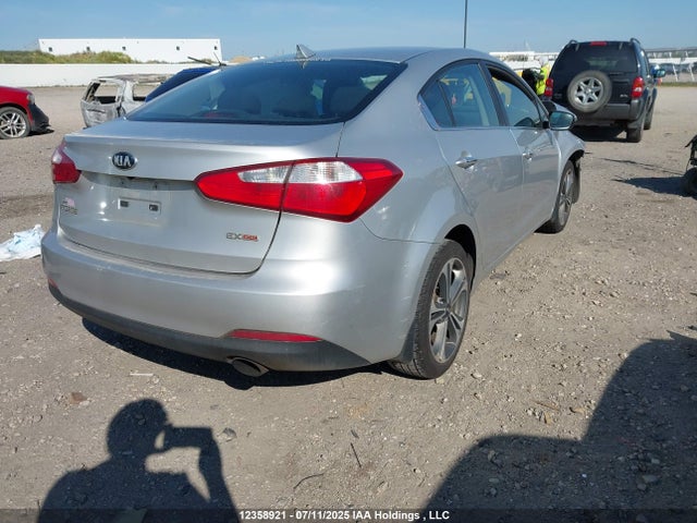 KIA 2014 2014 KNAFX4A85E5246664 Image 4