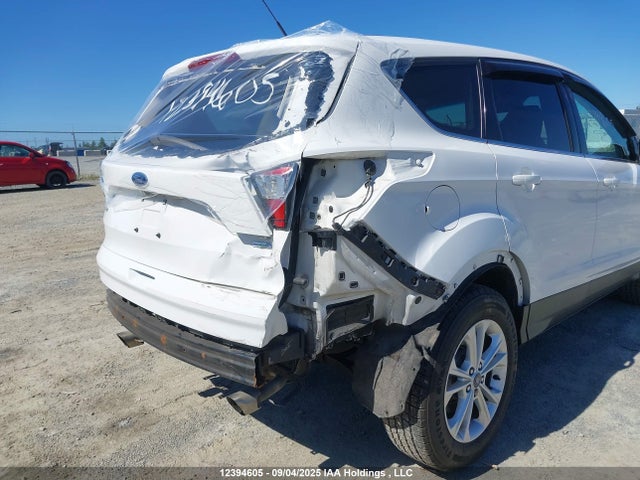 1FMCU9G95HUA06869 Ford Escape