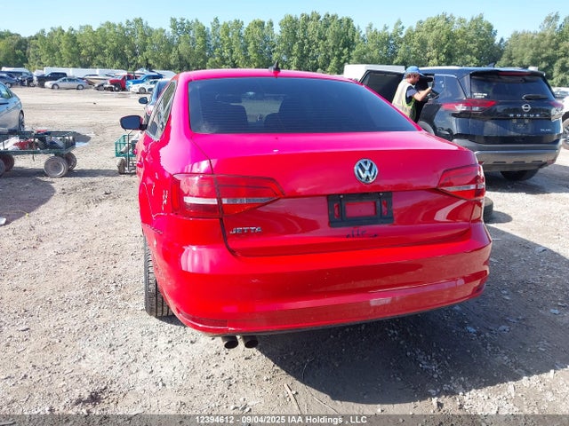 3VW2K7AJ5FM221342 Volkswagen 2015