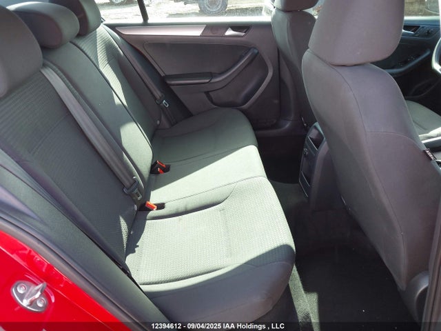 3VW2K7AJ5FM221342 Volkswagen 2015