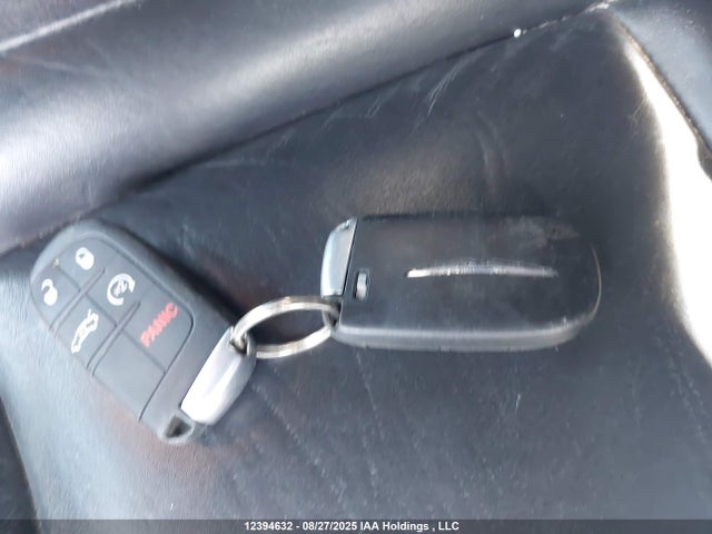 2C3CCARG0EH292945 Chrysler 300
