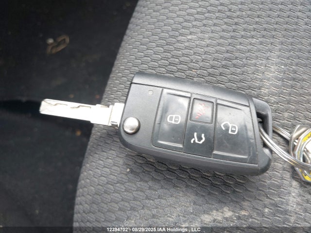 3VW217AU2FM073244 Volkswagen Golf