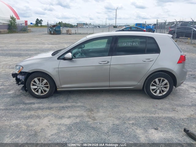 3VW217AU2FM073244 Volkswagen Golf
