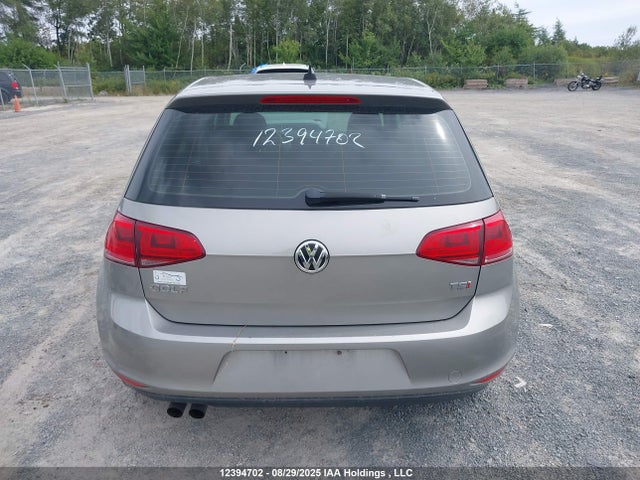 3VW217AU2FM073244 Volkswagen Golf