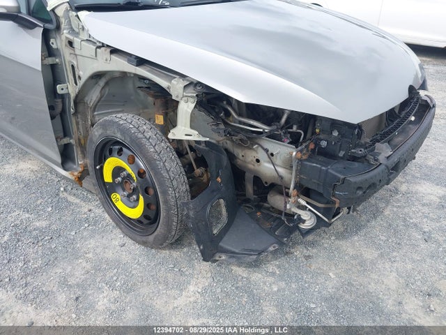 3VW217AU2FM073244 Volkswagen Golf