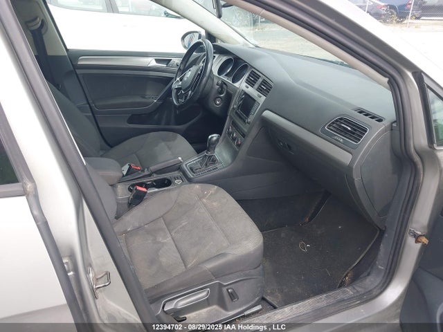 3VW217AU2FM073244 Volkswagen Golf