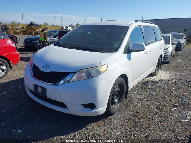 Toyota 2gr-fks 2014 5TDKK3DC4ES498457 Image 2