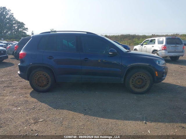 WVGJV7AX0FW533560 Volkswagen Tiguan