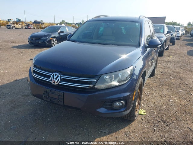 WVGJV7AX0FW533560 Volkswagen Tiguan