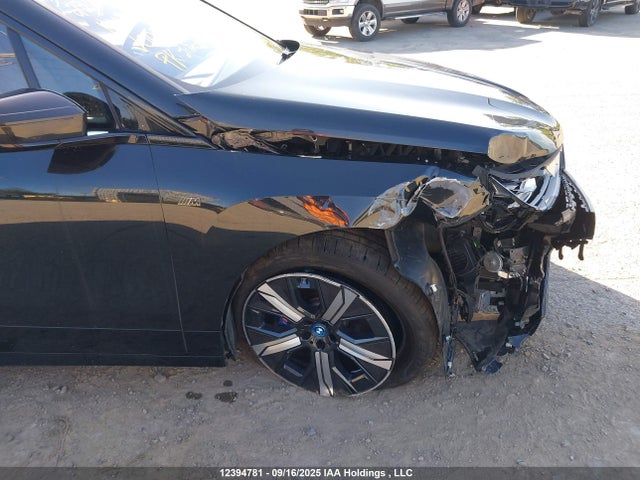 BMW Ix 2023 WB533CF02PCL26366 Image 21