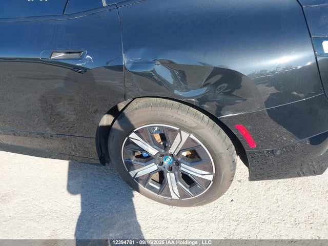 BMW Ix 2023 WB533CF02PCL26366 Image 6