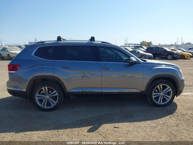 Volkswagen 2018 2018 1V2NR2CA6JC589128 Image 14
