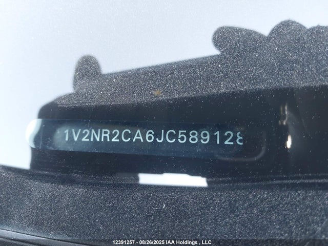 Volkswagen 2018 2018 1V2NR2CA6JC589128 Image 20